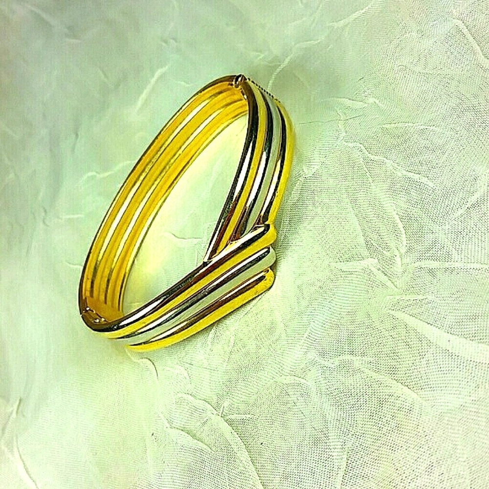 Bracelet bangle cuff silver gold hinged Two Tone  EUC Like New